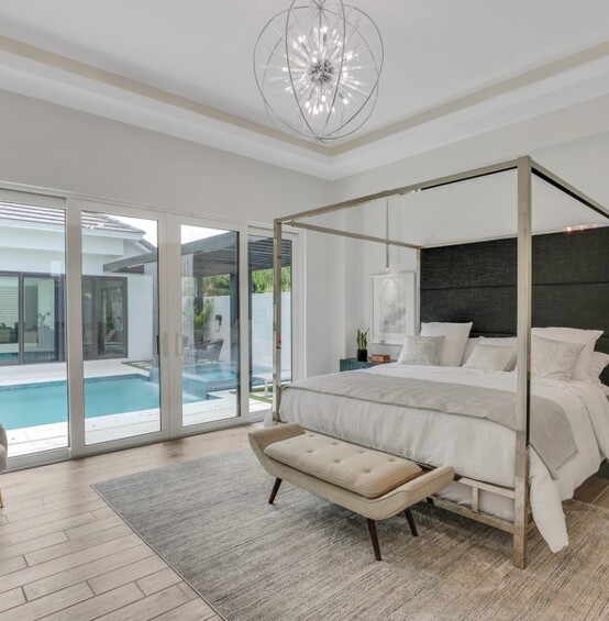 PGT EV ABD HeritageGreen interior bedroom pool SGD5470