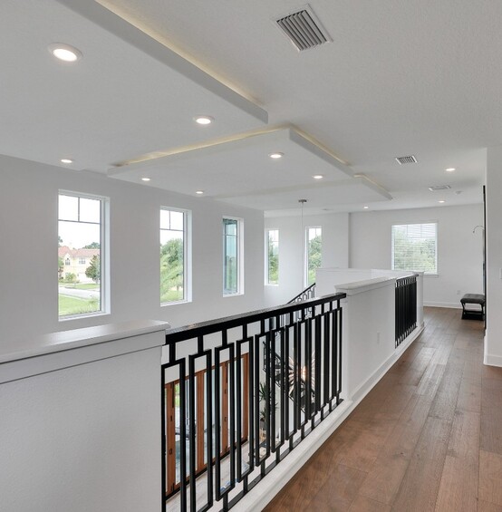 PGT EV ABD HeritageGreen upstairs hall PW5420 SH5400