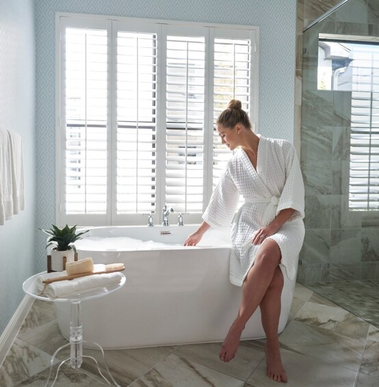 PGT WGA Neal lifestyle bath SH7700A PW7720A