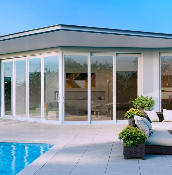 PGT WGA exterior SGD780 center meet