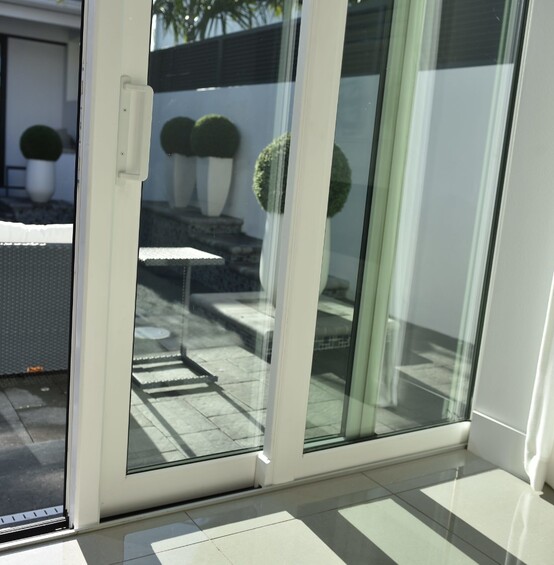 PGT WGV Medallion Cat Claw interior 1 SGD5570.