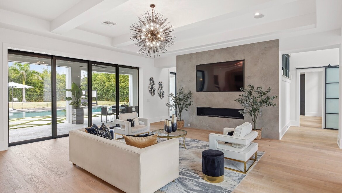 PGT CVM Element Builders interior SGD670 1