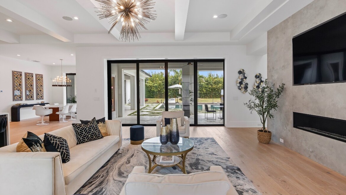 PGT CVM Element Builders interior SGD670 3