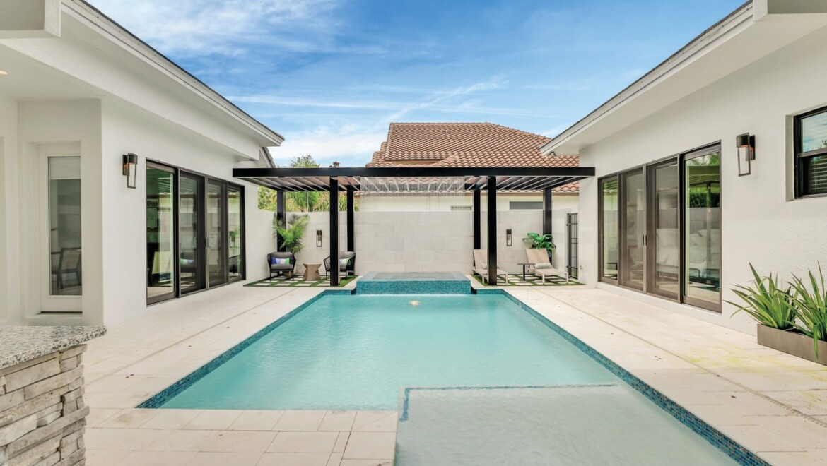 PGT EV ABD HeritageGreen exterior pool 2 SGD5470