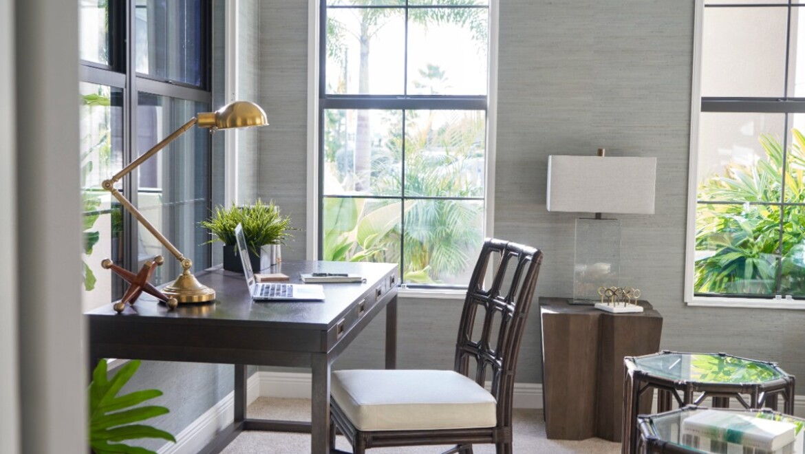 PGT WGA Neal office SH7700A