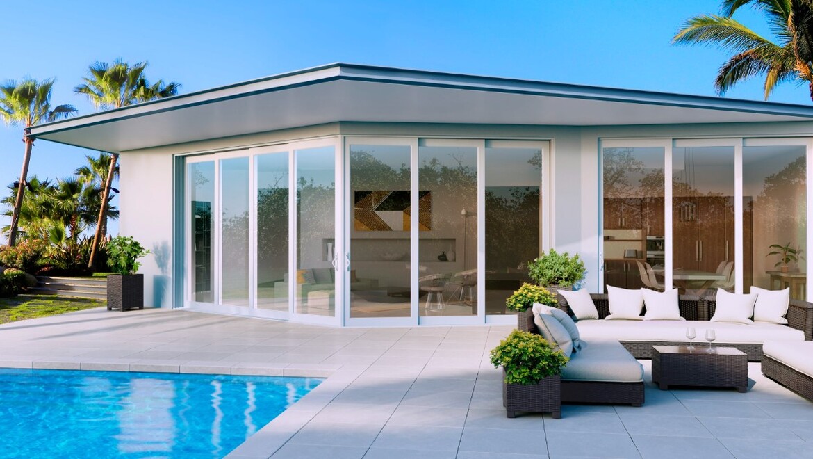 PGT WGA exterior SGD780 center meet