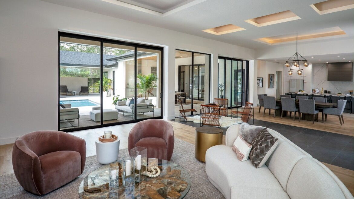 PGT WGA livingroom SGD770NS