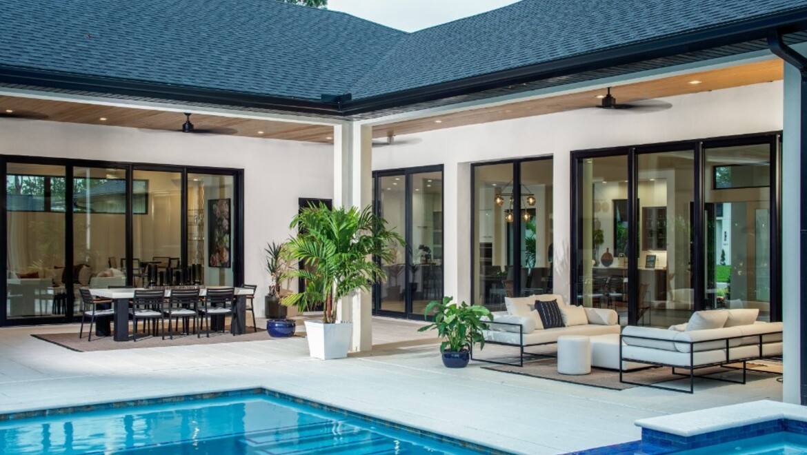 PGT WGV Hammock exterior rear 1 SGD5570