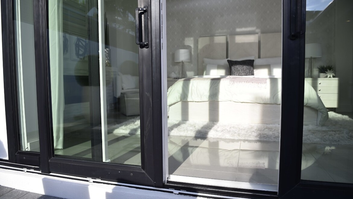 PGT WGV Medallion Cat Claw exterior 1 SGD5570