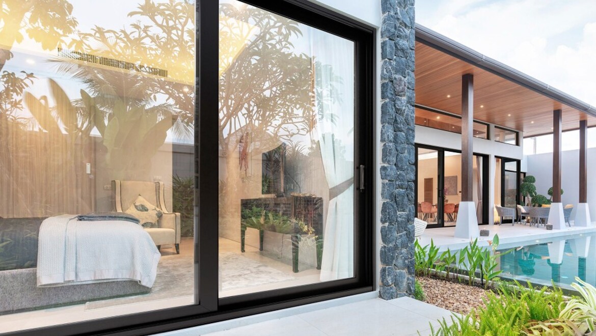 PGT WGV Shadowlight SGD5570 PW5520 Black