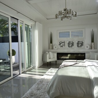 PGT WGV Medallion Cat Claw bedroom 3 SGD5570