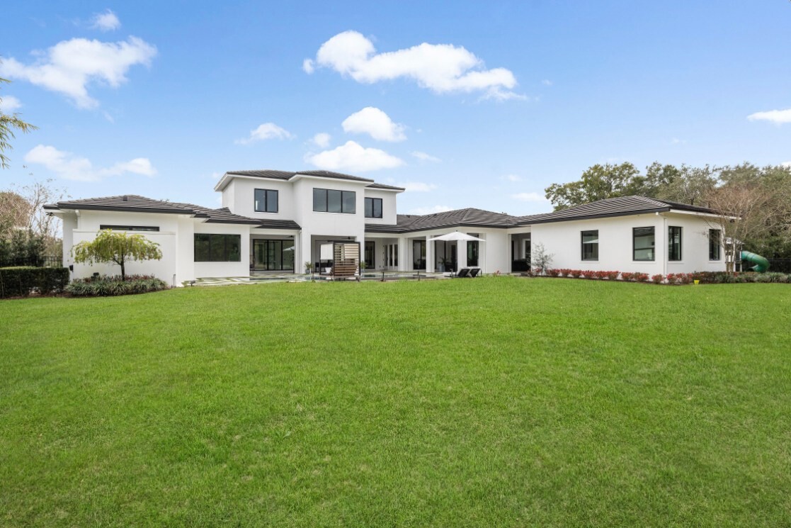 PGT CVM Element Builders 3 exterior SGD670 CA640 HR7610A PW7620