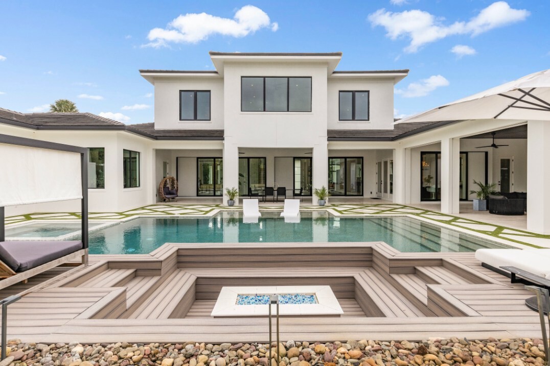 PGT CVM Element Builders 5 exterior SGD670 CA640 HR7610A PW7620