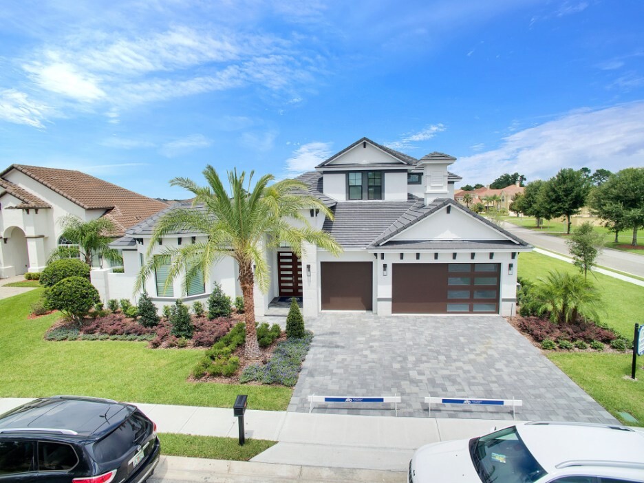 PGT EV ABD HeritageGreen exterior SH5400 PW5420