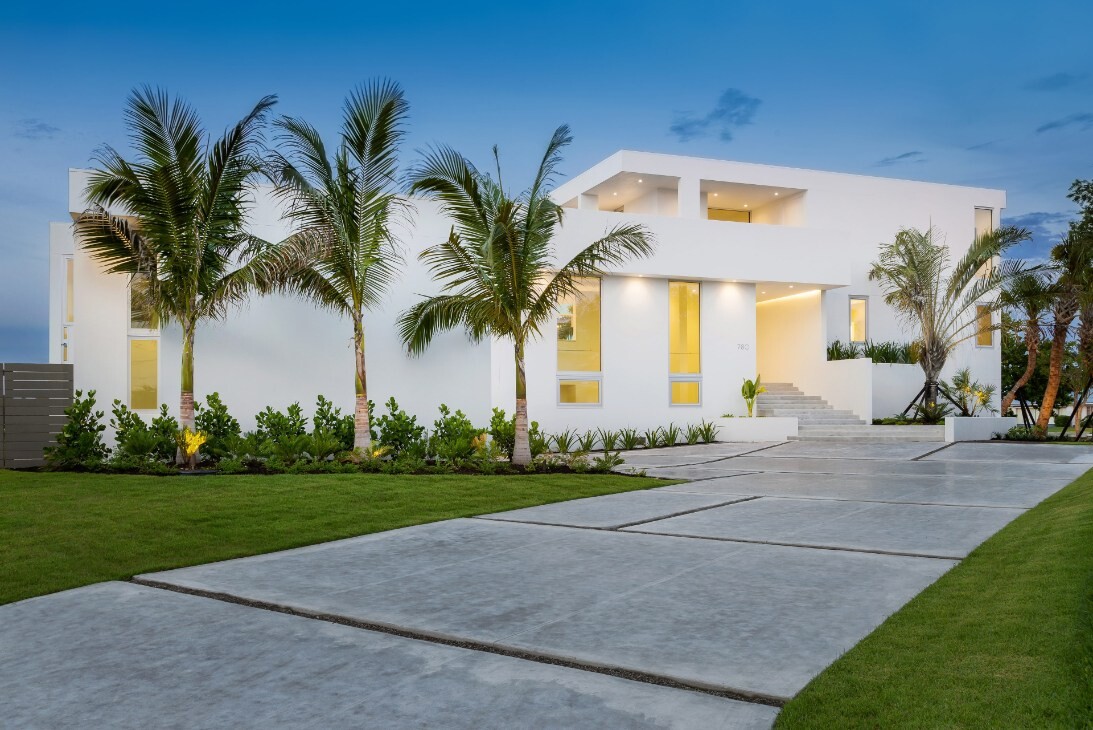 PGT WGA exterior CA740 AW740 PW7720A